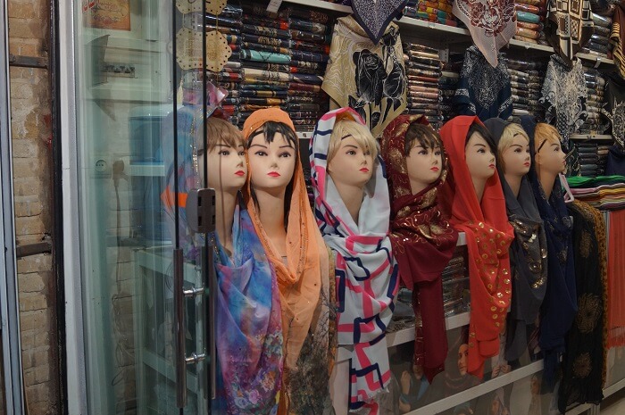 Die Kleiderordnung für Frauen im Iran – mit Packliste!